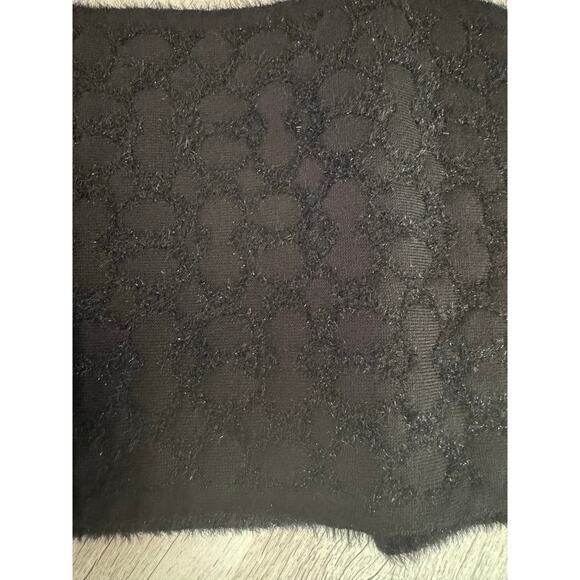 Signature C Metallic Muffler, Black Scarf - Picture 5 of 5